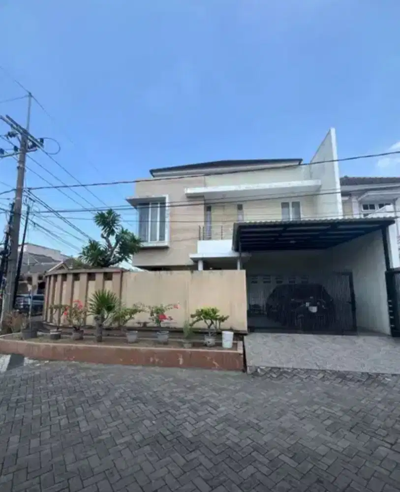 Rumah taman pondok indah wiyung, dekat gunung sari babatan royal graha