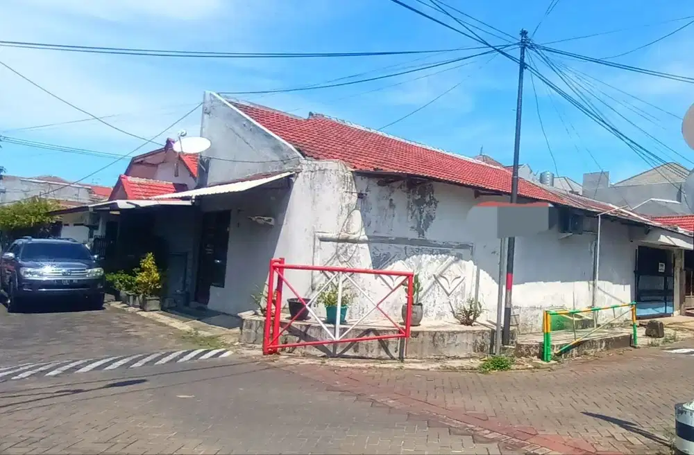 Rumah taman pondok indah wiyung, dekat gunung sari babatan royal graha