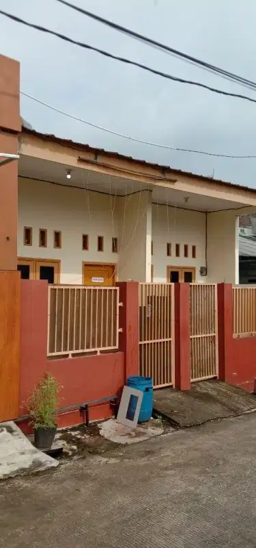 Jual rumah 2 kontrakan siap huni di bekasi timur