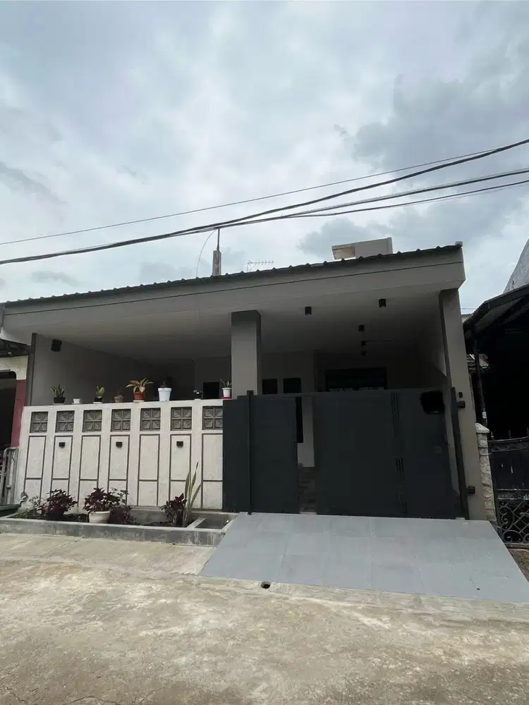 Dijual rumah dengan lokasi strategis di Perumahan Pulo Permatasari