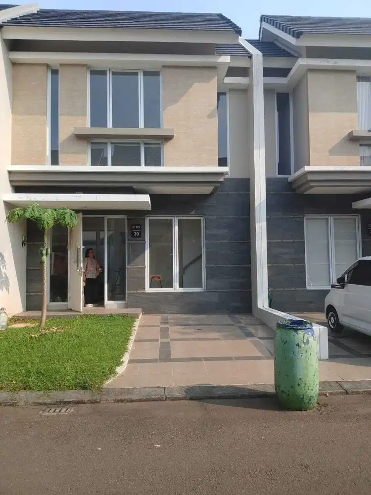 DIJUAL RUMAH CLUSTER CITRALAND CIBUBUR SIAP HUNI 2 KAMAR TIDUR