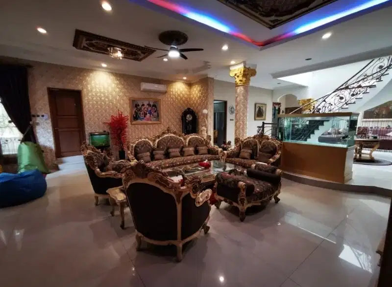 Rumah mewah danau indah barat siap huni