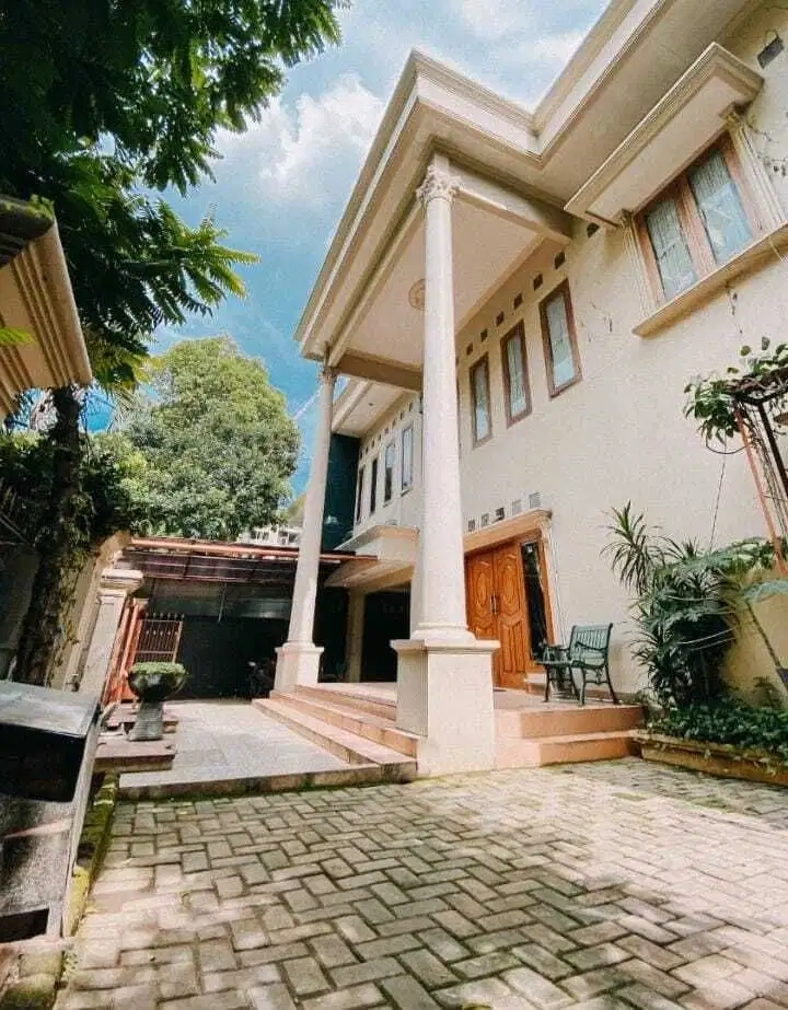 DIJUAL RUMAH MEWAH SUPER LUXURY DI AREA SENOPATI