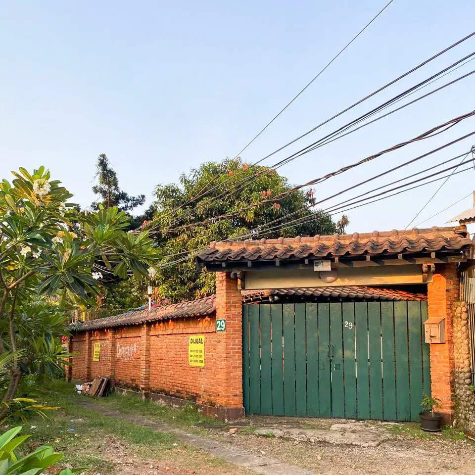 DIJUAL RUMAH ANDARA DI SAMPING TOL ANTASARI DEPOK.