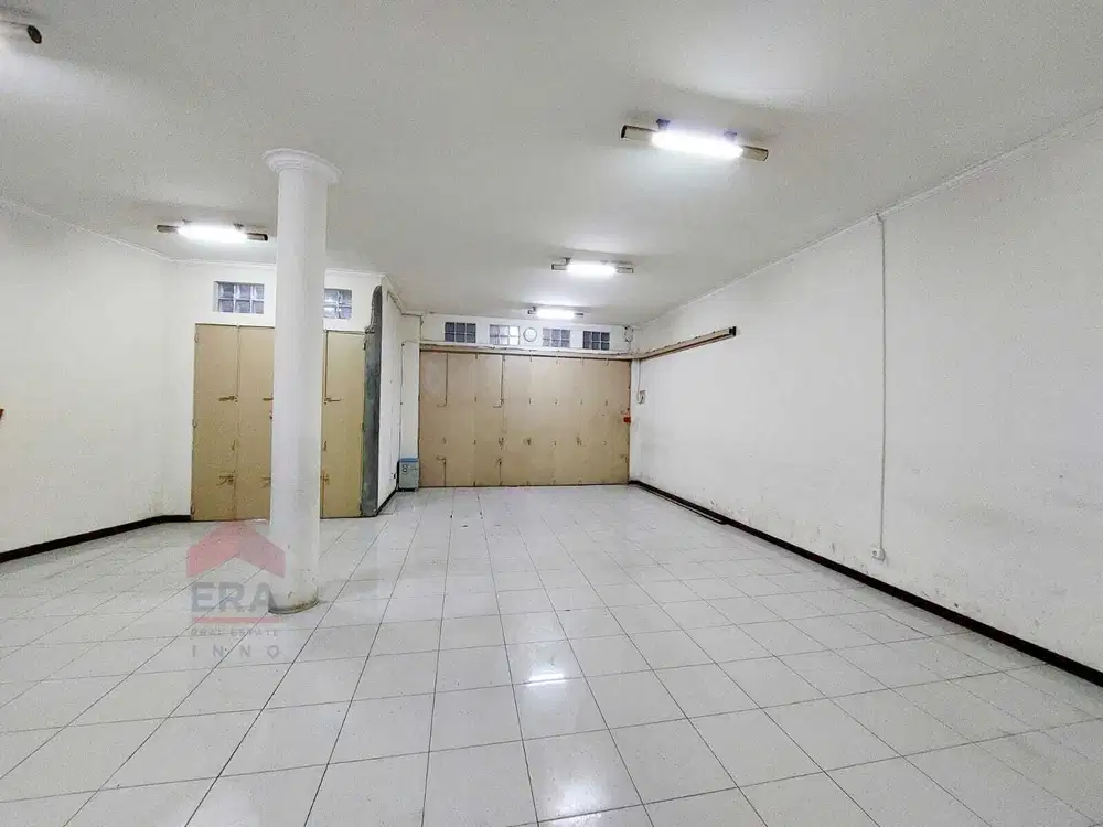 Ruko strategis Kurdi Inhoftank , area ramai