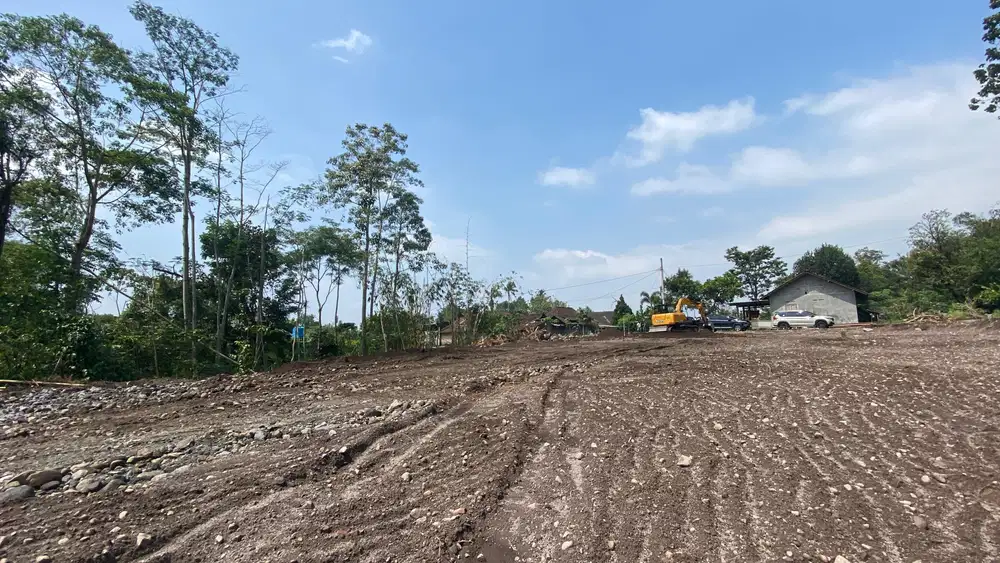 Tanah 100 Jutaan Utara Kampus UII Kaliurang