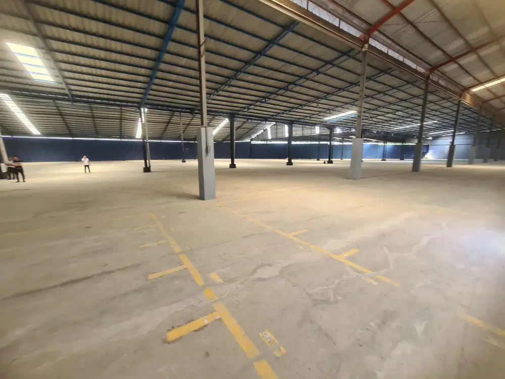 GUDANG WAREHOUSE SIAP HUNI LEGOK TANGERANG 3000M2 STRATEGIS DEKAT TOL
