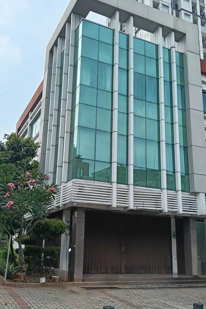 Ruko usaha Hoek 3 lantai dijual Sunter Jakarta Utara