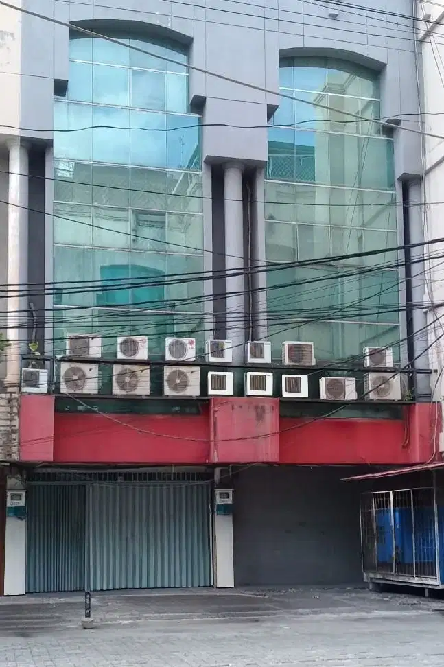Ruko 2 gandeng 5 lantai Royal Sunter dijual Jakarta Utara