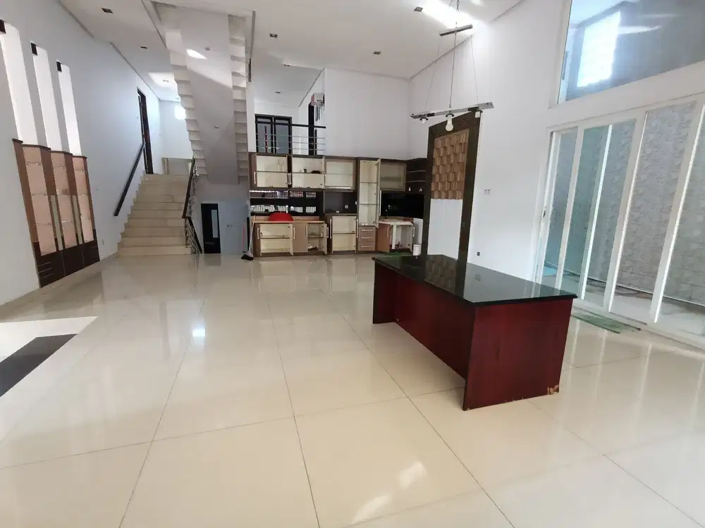 Rumah mewah Hoek minimalis dijual lokasi Favorit Sunter Jakarta Utars