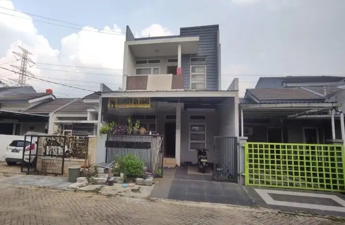 Dijual rumah bagus 2 lt siap pakai di Grand Depok City