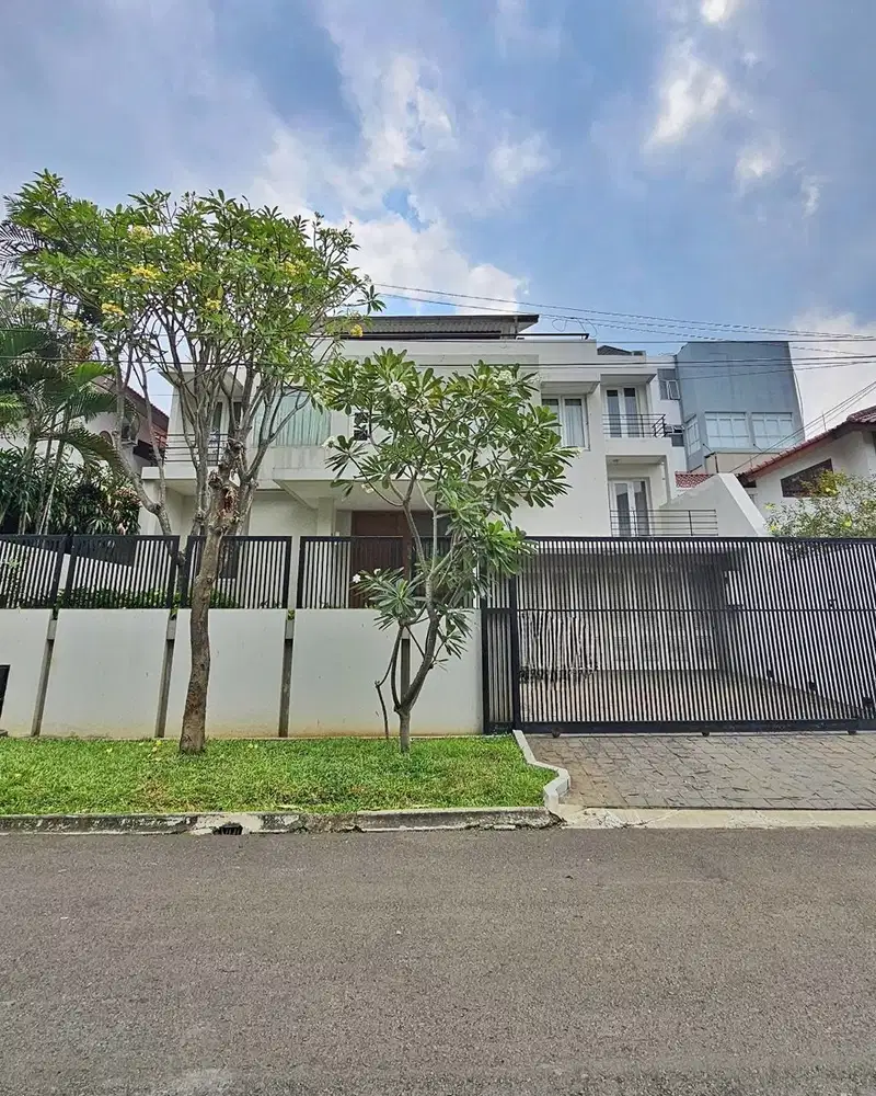 Dijual Rumah Pondok Indah Lokasi Prime Jarang Jual, 5 Menit ke PIM