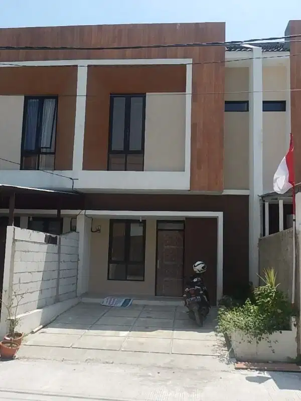 Rumah bagus siap huni di G land ciwastra bandung timur