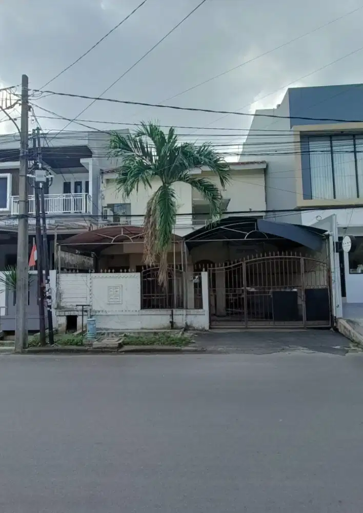 Rumah Ex Kantor 1.5 Lantai Semanan Jakarta Barat