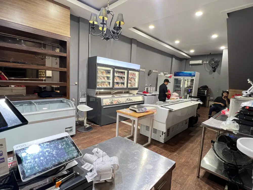 Ruko Hadap Jalan Pasar Modern Paramount Gading Serpong 1K90005O