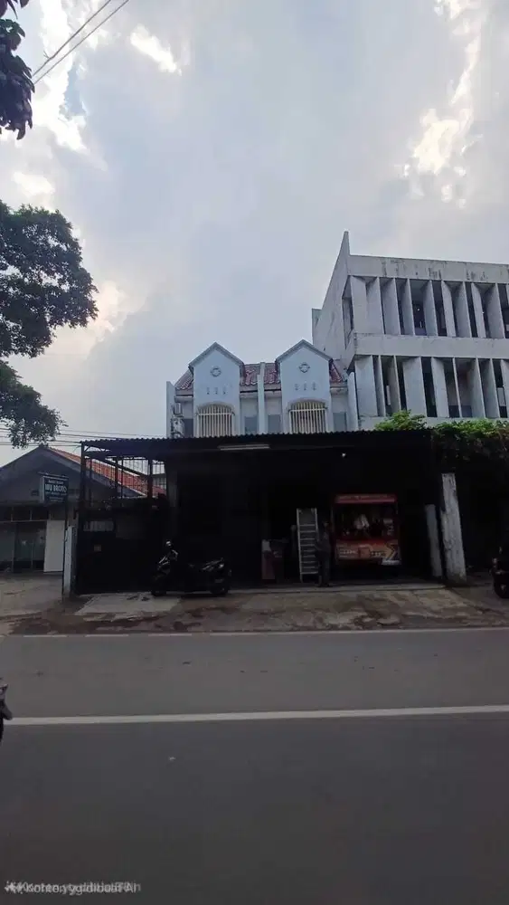 Ruko Gandeng 3 lantai, Meruya Selatan