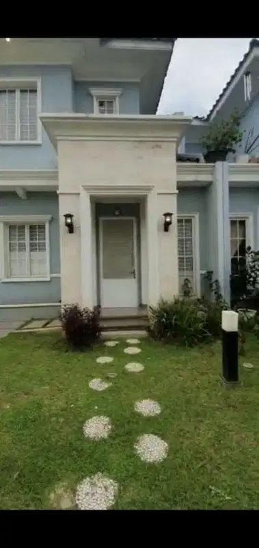 Rumah di Suvarna Sutera