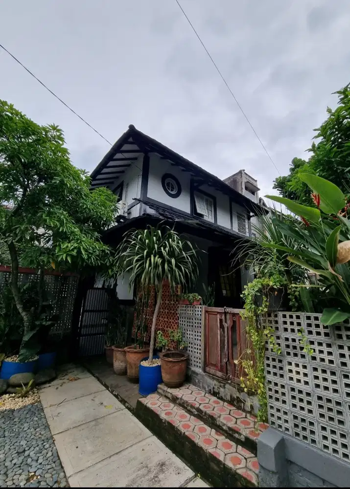 RUMAH NUANSA JEPANG DI SENTUL CITY
