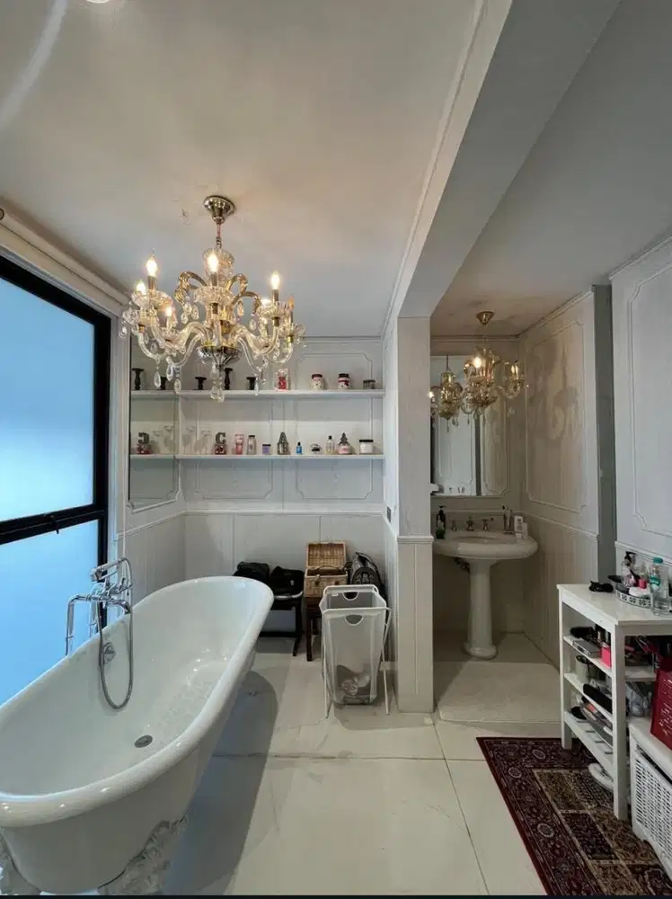 Di Jual Rumah Mewah 2 Lantai Taman radio dalam, Siap Huni