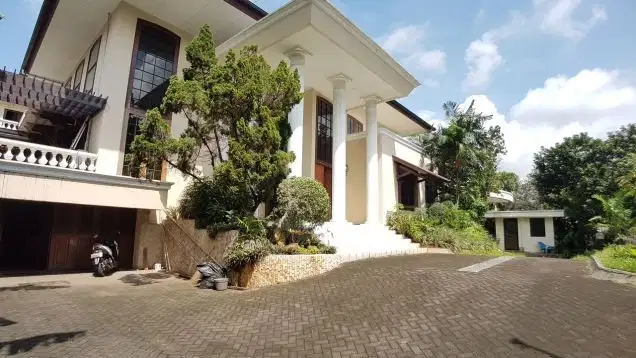 Rumah Bukit Golf Pondok Indah Lokasi Prime Jarang Jual