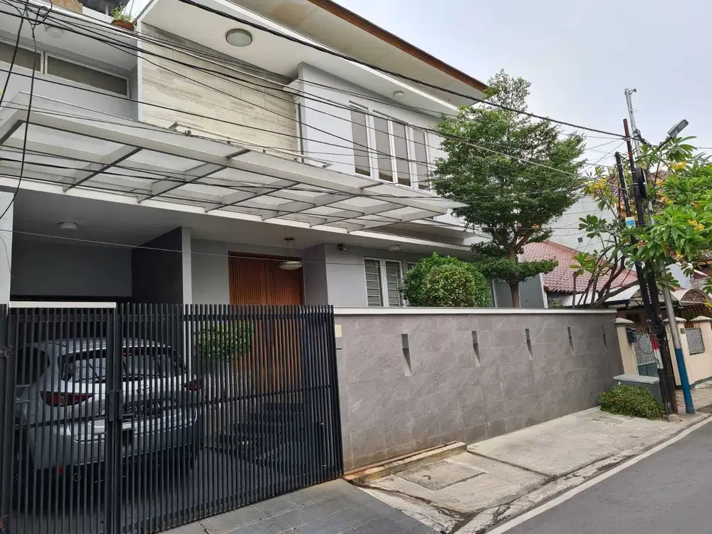 Dijual Rumah Bagus Nyaman di Cempaka Putih Tengah, Jakarta Pusat
