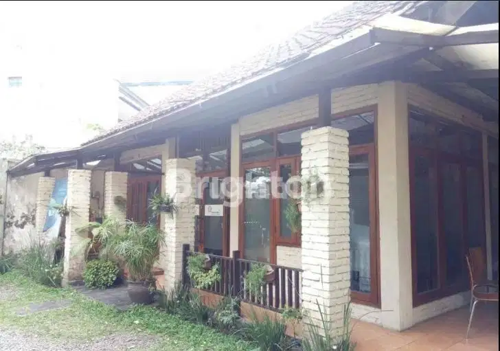 Dijual Rumah Klasik Bandung Murah Strategis