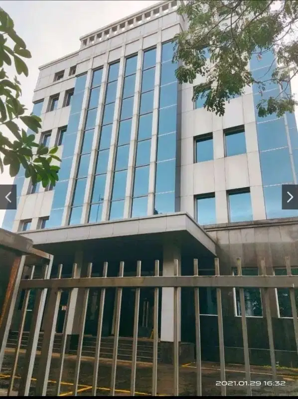 Disewakan Gedung LT 2500 m2/4,3 M nego Kap Tendean Jakarta Selatan