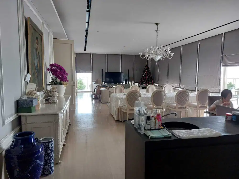 Dijual Apartemen The Residences at Darmawangsa uk 453m2 at jaksel