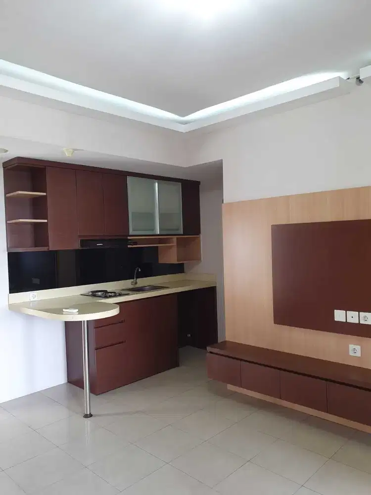 Apartemen Greenhill, 2KT, semi furnish, bagus, siap huni