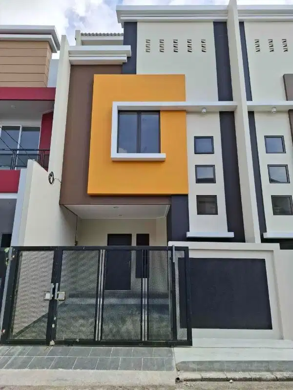 Rumah baru 3 lantai, hdp selatan, Citra Garden 1