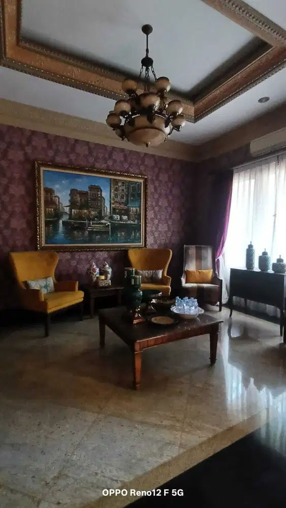 Dijual Rumah Megah 3 Lantai – Cluster Paling Elite Pakuwon City