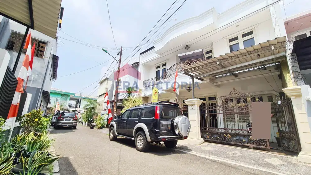 Rumah Dijual Design Klasik Modern Dekat RS Persahabatan Rawamangun