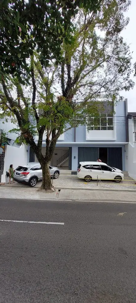 Disewakan Ruko Strategis Mainroad Sarijadi Bandung