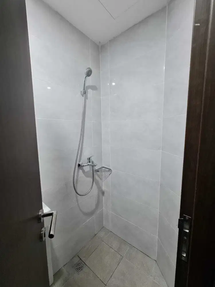 DISEWAKAN 3 UNIT pasific garden alam sutera selangkah ke BINUS