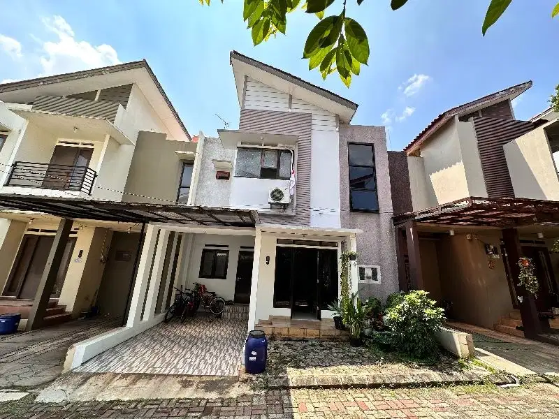 Dijual rumah siap huni 2 lt dekat Tol cinere- jagorawi di jl Juanda