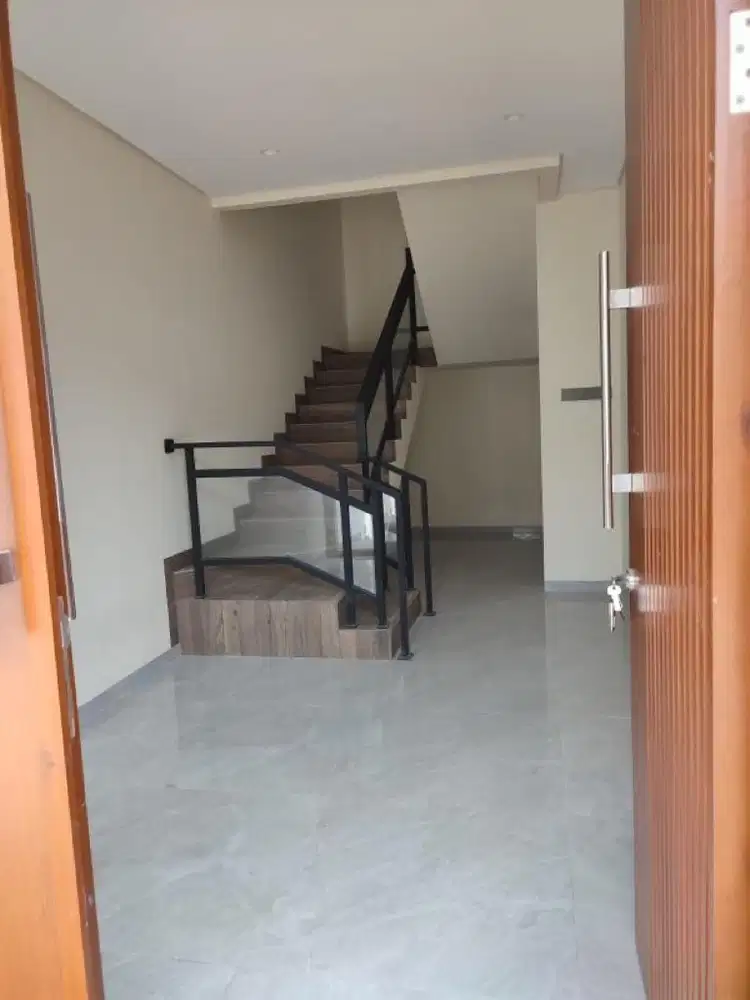 Rumah brand new di Kelapa Lilin Timur , Kelapa Gading, Jakarta Utara