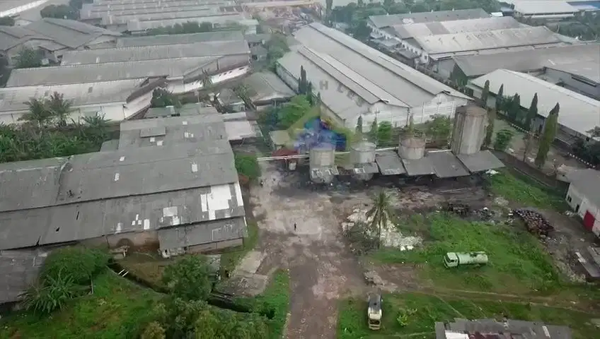 Jual Ex Pabrik Penyimpanan Minyak di Jalan Raya Cikupa - Tangerang.