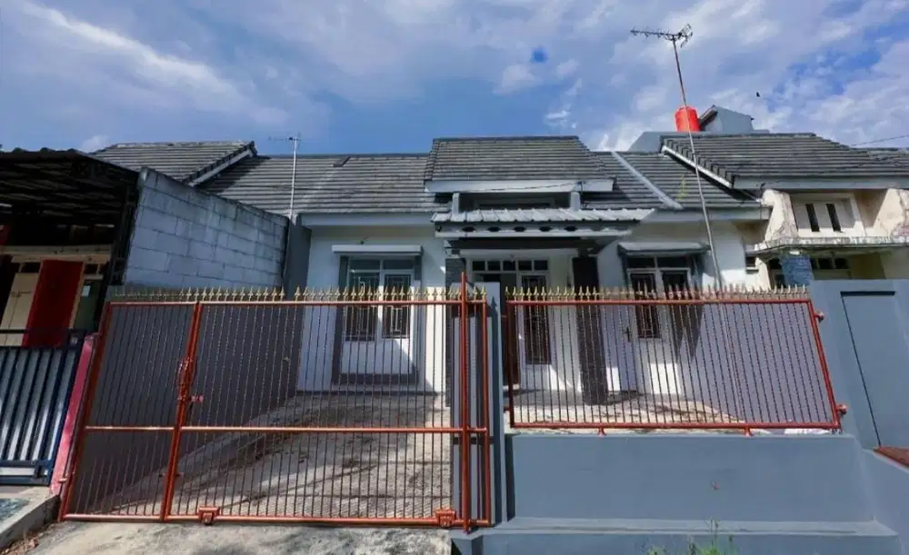 Dijual rumah 450 juta second siap huni bagus di Bekasi timur regency