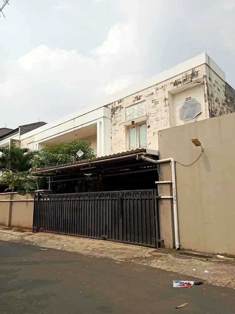Rumah semi furnish di Bintaro,Jakarta Selatan