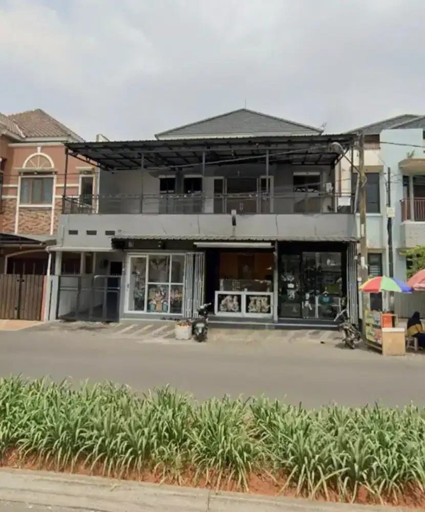 Dijual cepat rumah tempat usaha strategis ramai dkt Mall GGP LT 300LB419 bulevard galaxy