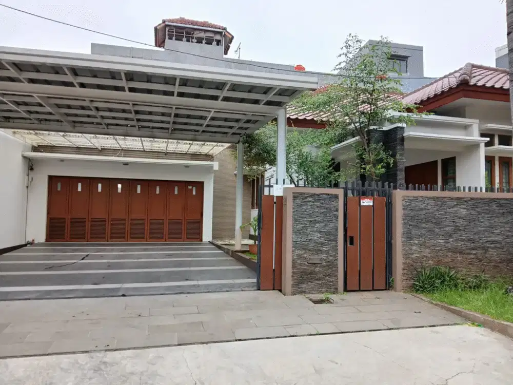 Rumah Luas di Villa Jakasetia Galaxy Bekasi Selatan