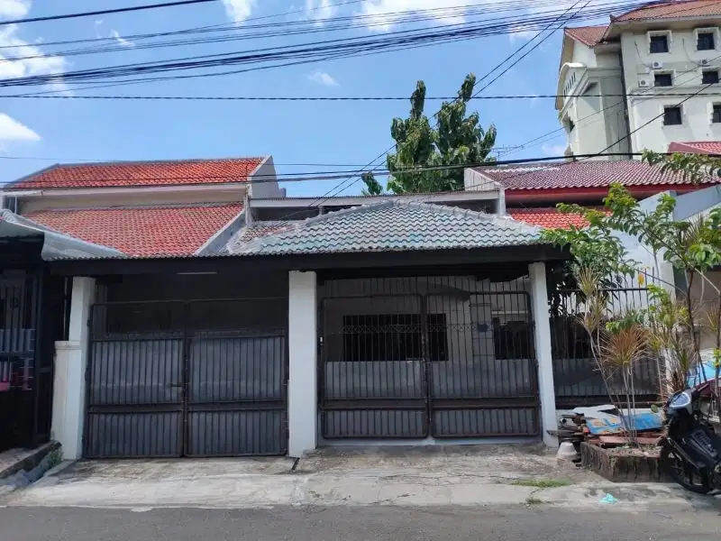 Rumah Manyar Kartika