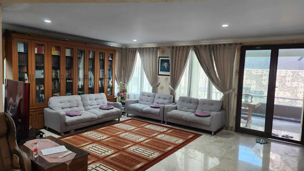 Di Jual Rumah Klasik Modern Lippo Karawaci
