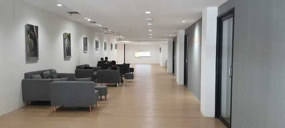 Dijual Cpt Ruang Usaha LT 750 m2 Strategis Majestik  Jakarta Selatan