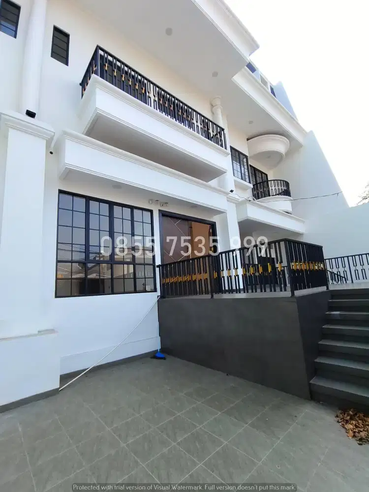 Rumah Mewah di Tomang Jakarta Barat ada Rooftopnya