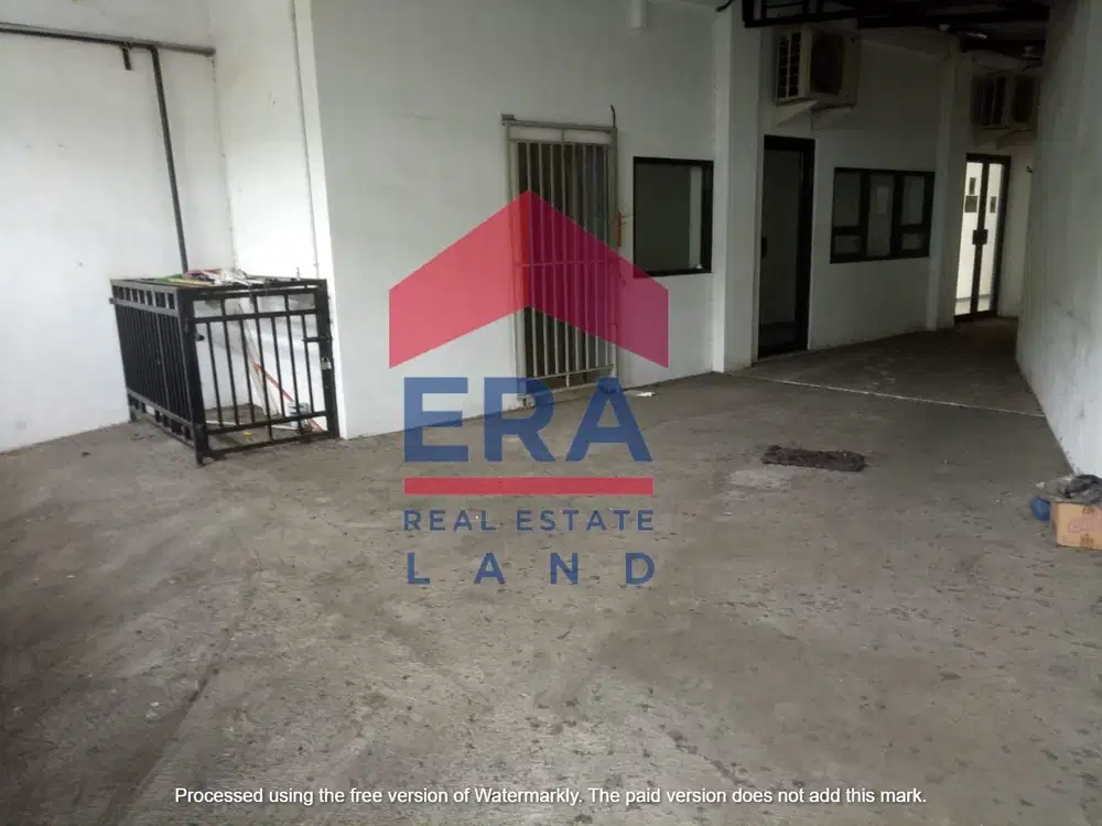 Dijual Ruang Usaha di Jalan Mayjend Wiyono Rampal Malang