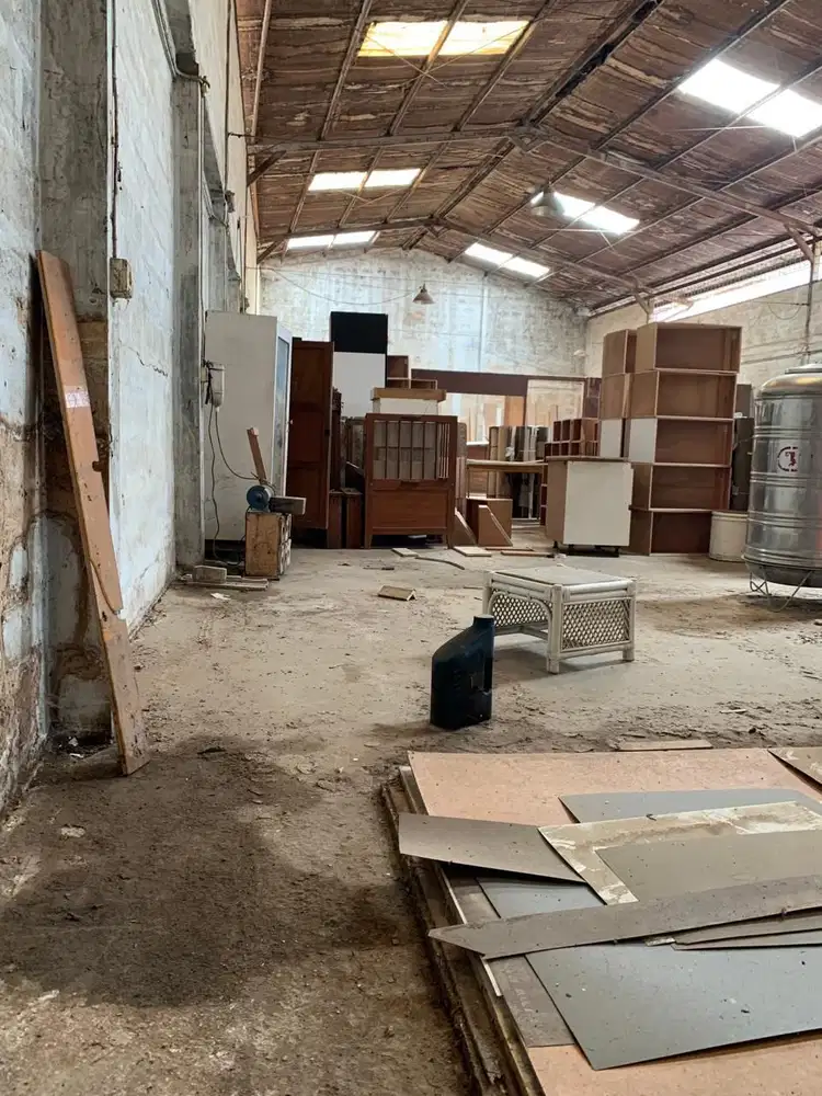 Tanah dan Bangunan Ex. Gudang di Jl. Pasir Salam, Bandung