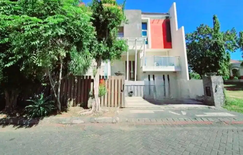 Dijual rumah elite Pakuwon City Cluster San Diego, Surabaya Timur