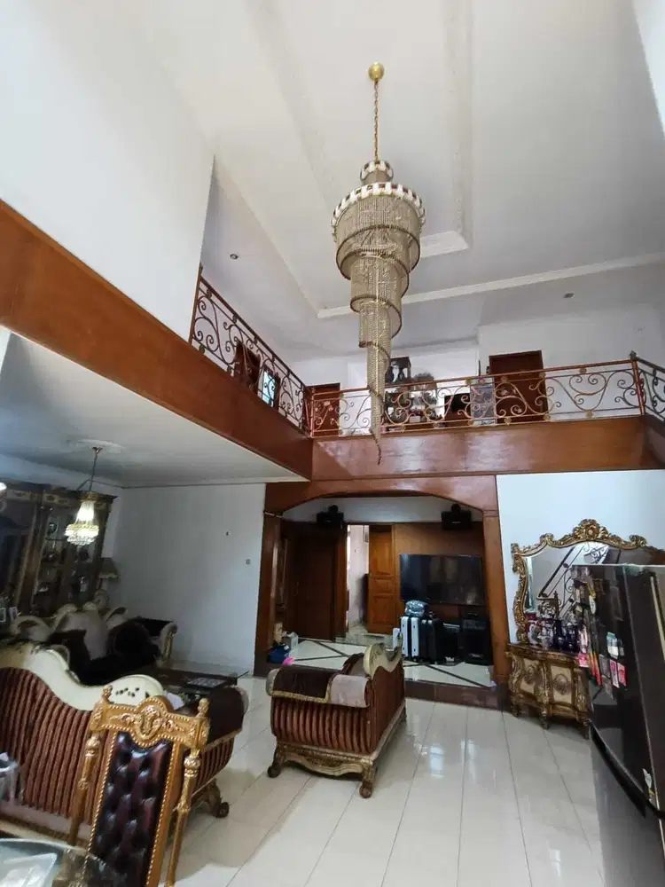 Rumah 2 Lantai di Jl. Parakan Waas, Batununggal - Bandung