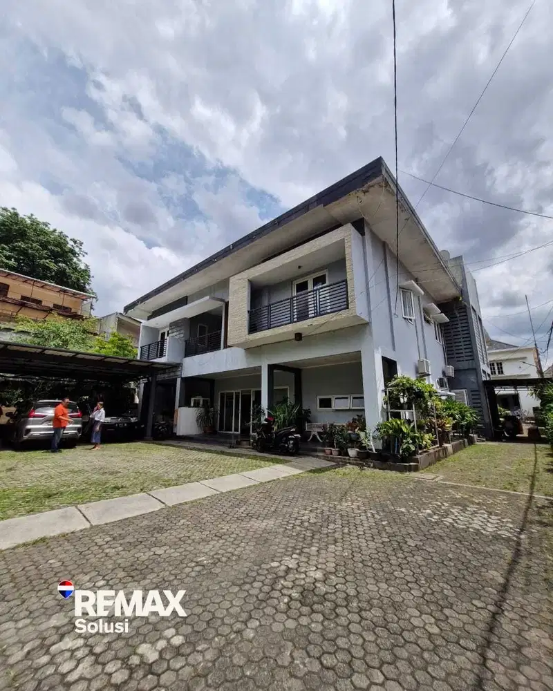 DIJUAL CEPAT RUMAH DESIGN MINIMALIS AREA SIAGA RAYA JAKARTA SELATAN